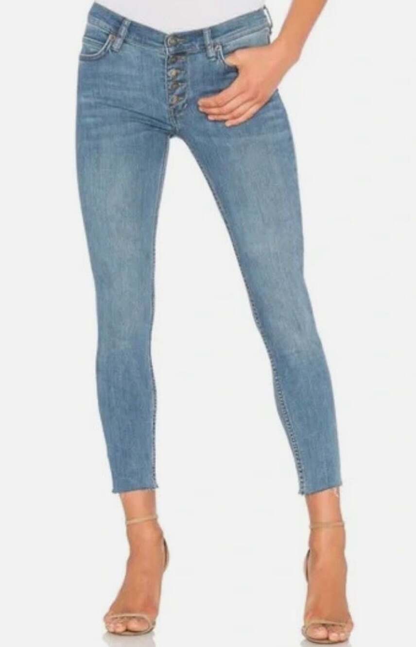 Free People Reagan Skinny Jeans Size W 27.5 Blue Denim Raw Hem